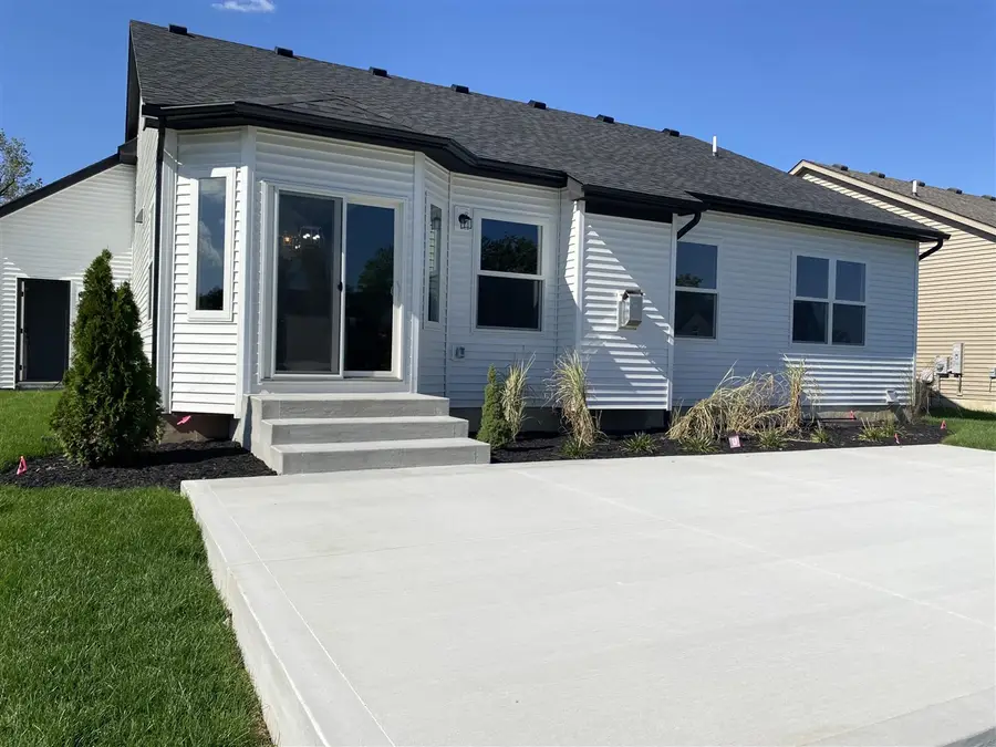 37234 Joy, Livonia, MI 48150 - #2