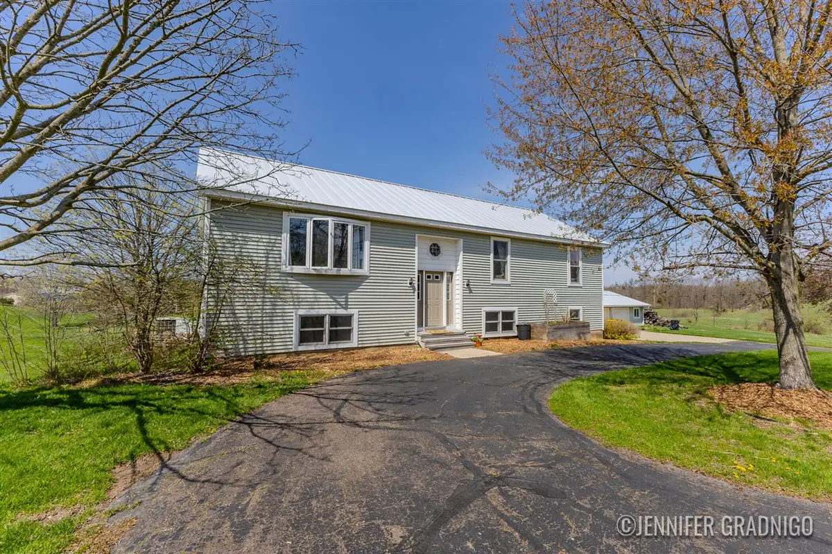 1500 Tanner Lake, Hastings, MI 49058 - #1