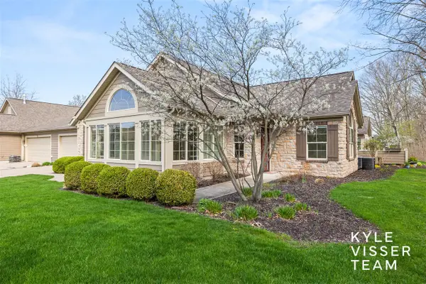 920 Bridge Crest, Ada, MI 49301