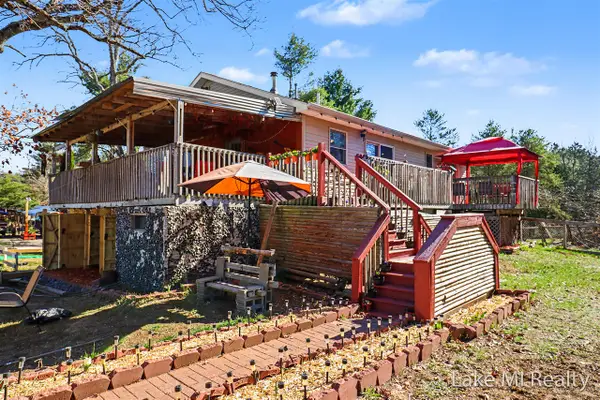 1889 E 40th, White Cloud, MI 49349