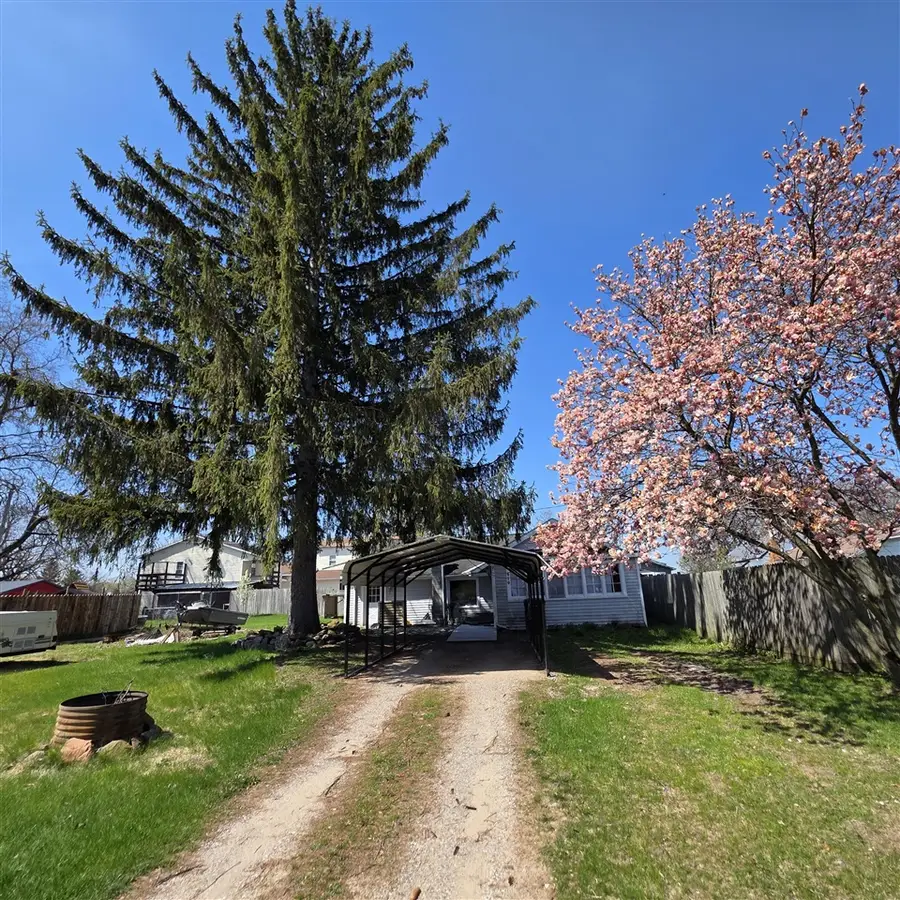 419 Jermyn, Ionia, MI 48846 - #2