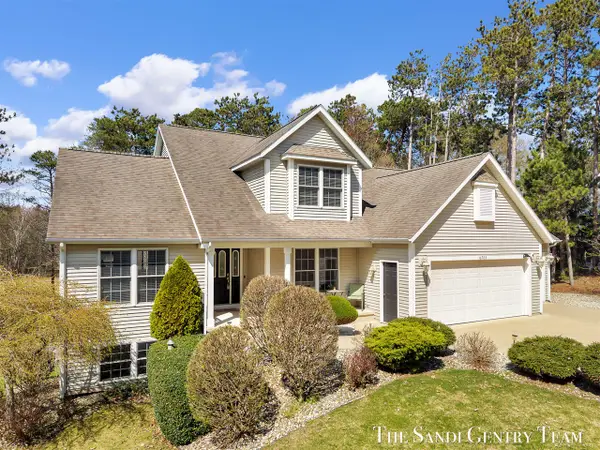 16703 Rich, Grand Haven, MI 49417