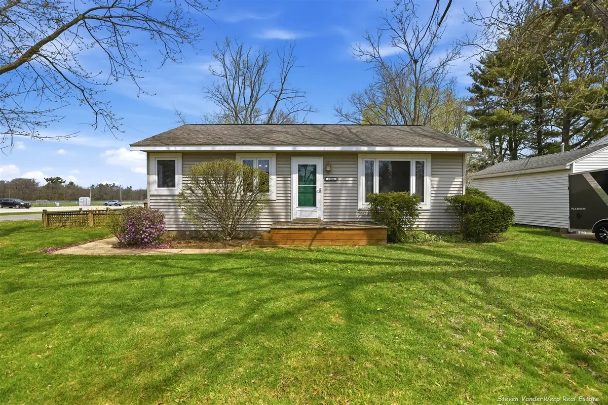 2306 James, Muskegon, MI 49442 - #1