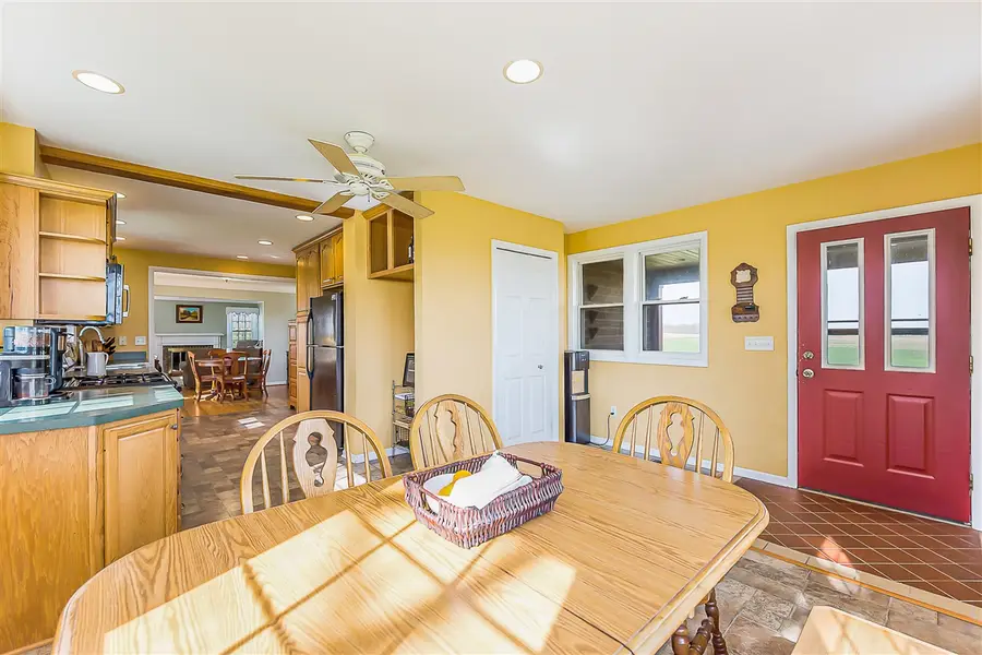 10715 Warner, Milan, MI 48160 - #2