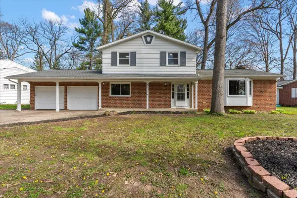 4912 Poinsettia, Kentwood, MI 49508