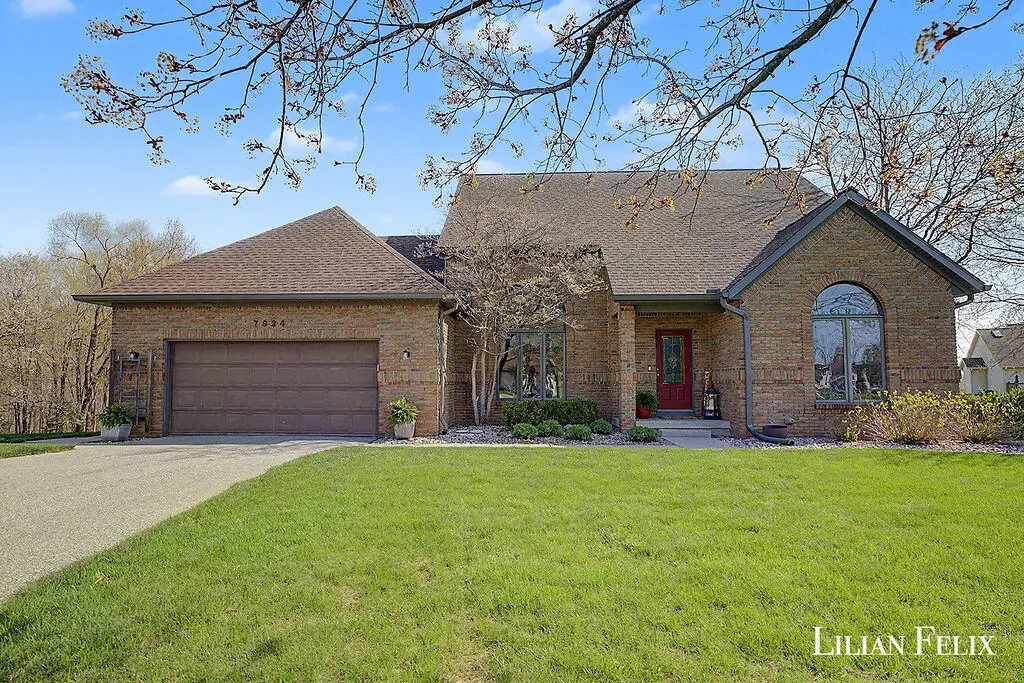 7924 Park Ridge, Jenison, MI 49428 - #1