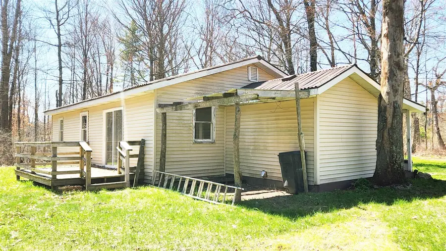 2570 S Walnut, White Cloud, MI 49349 - #3