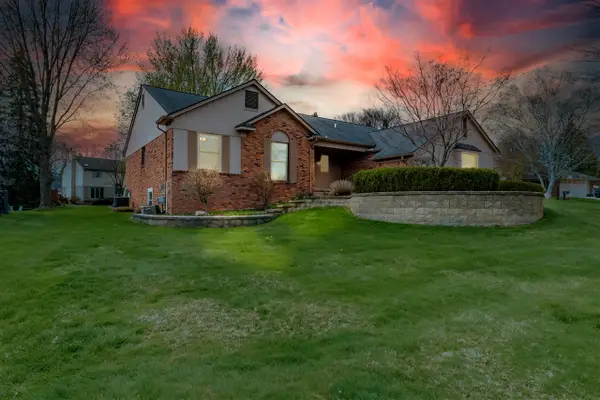 631 Heritage, Rochester Hills, MI 48309