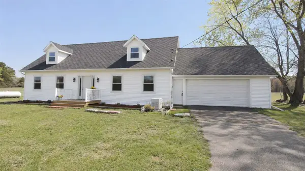 451 27th, Allegan, MI 49010