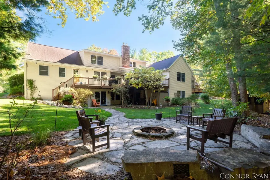 3076 Riverwoods, Rockford, MI 49341 - #3