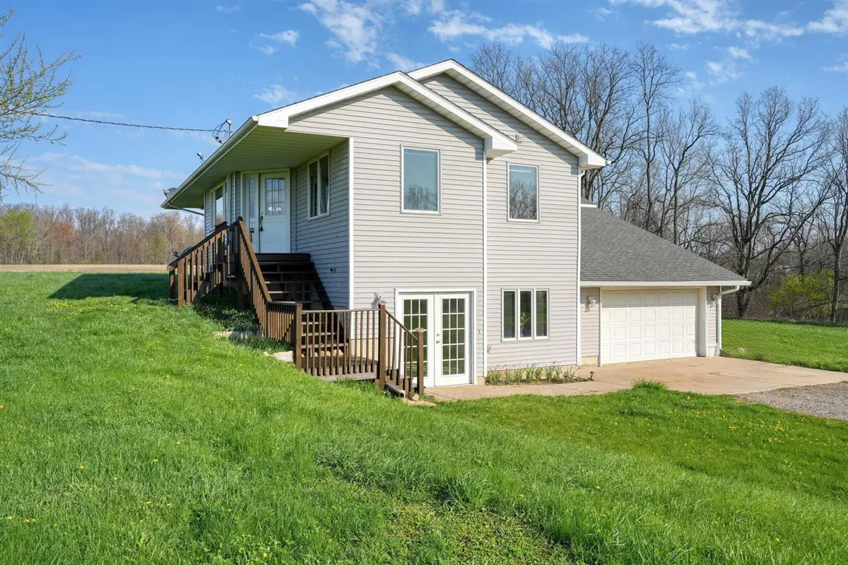 896 Fields, Dansville, MI 48819 - #1