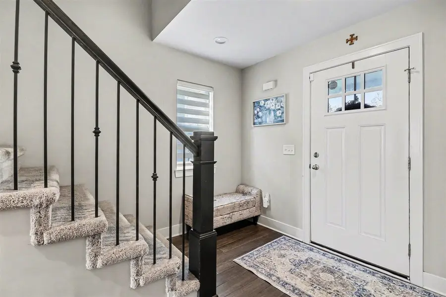 555 S Winding, Waterford, MI 48328 - #3