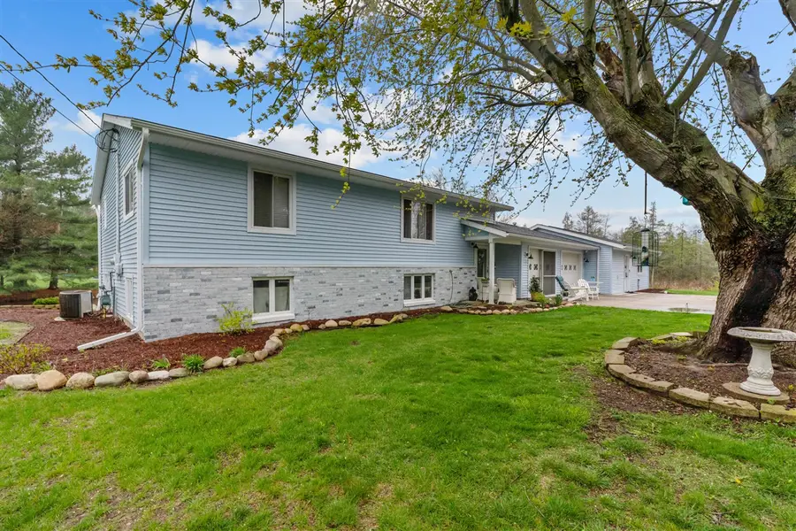 3412 Briar, Osseo, MI 49266 - #2