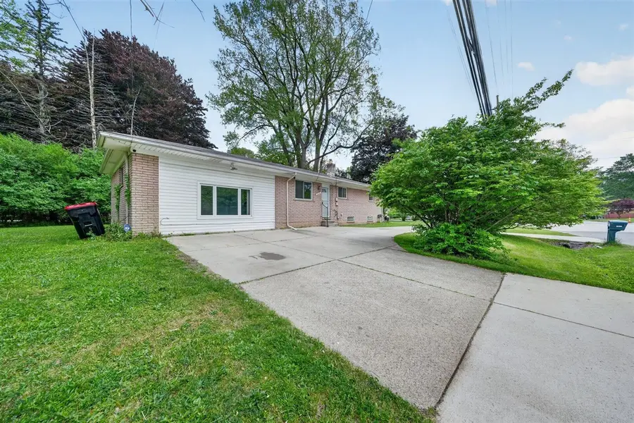 23100 Mapleridge, Southfield, MI 48075 - #3