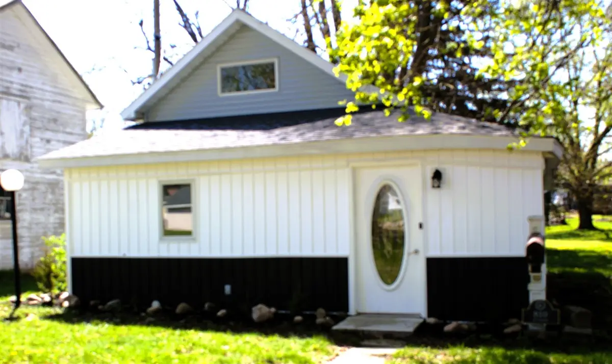 810 1st, Lake Odessa, MI 48849 - #1