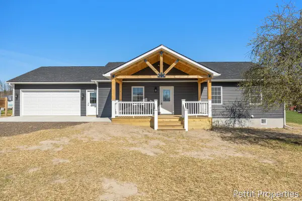 6937 S Townhall, Sheridan, MI 48884