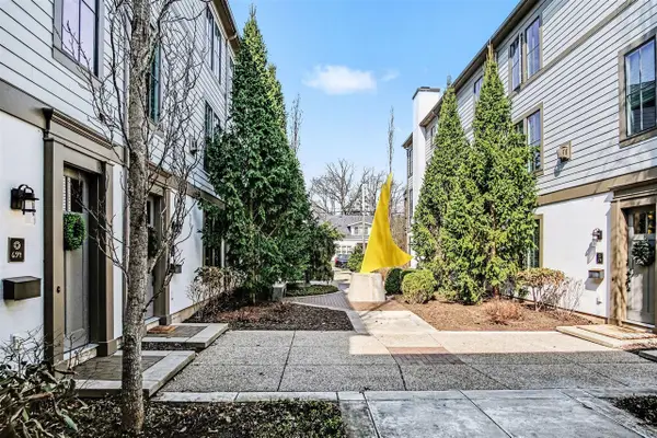 694 Croswell, Grand Rapids, MI 49506