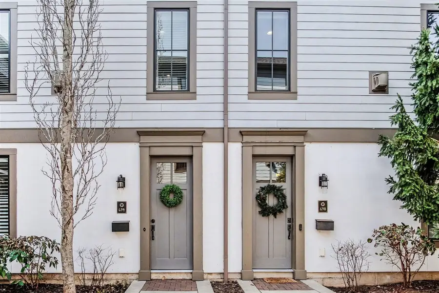 694 Croswell, Grand Rapids, MI 49506 - #2