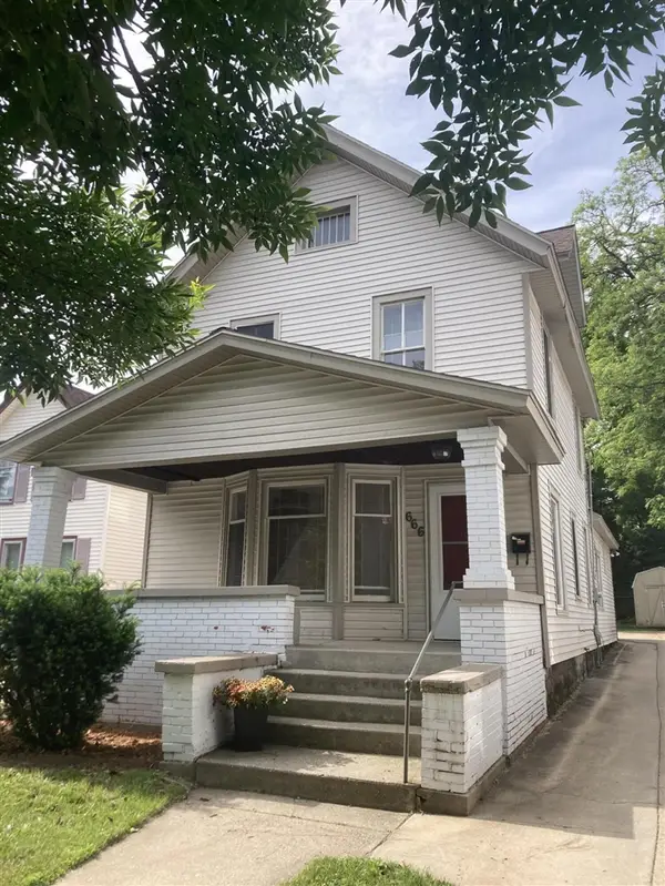 666 Lake, Grand Rapids, MI 49503