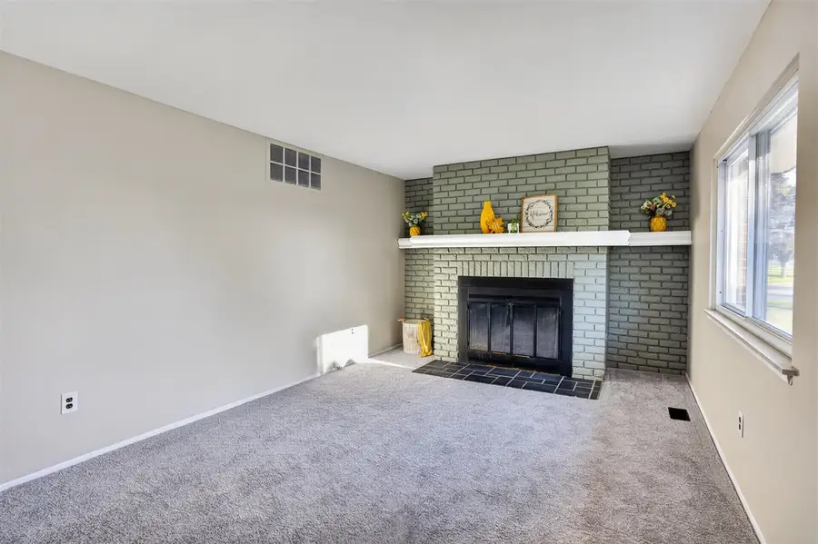 11137 Jackson, Van Buren Township, MI 48111 - #3