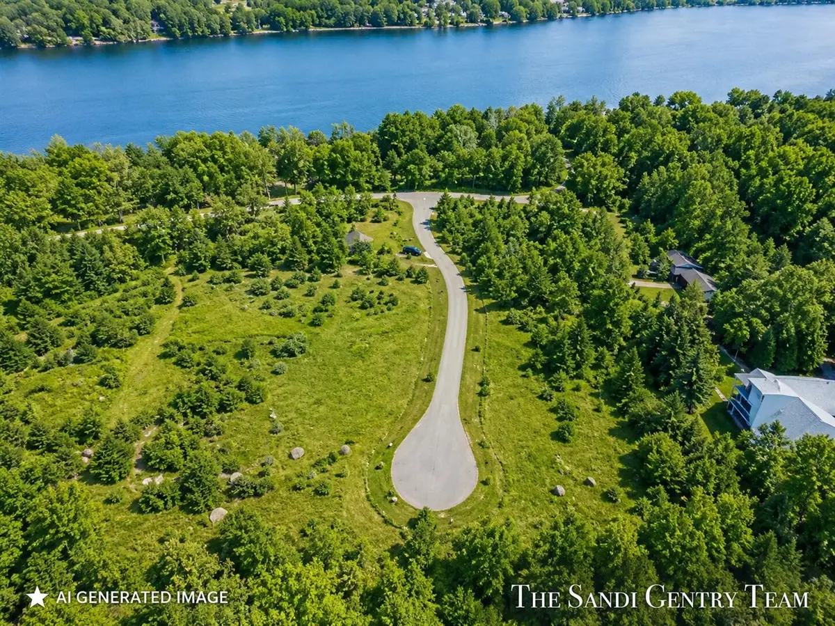 7 Birch, Charlevoix, MI 49720 - #1
