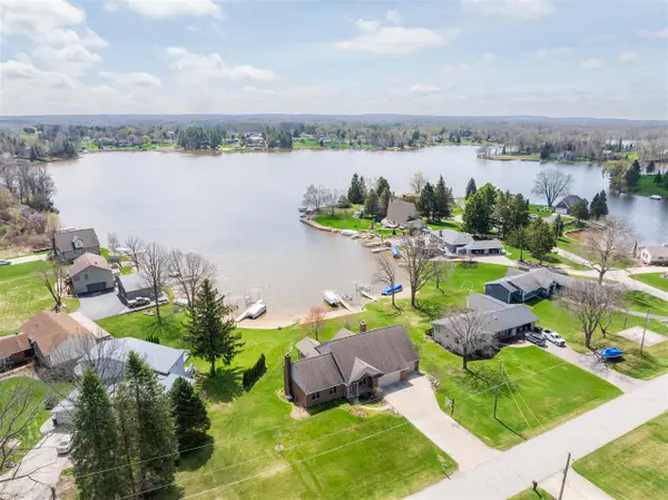 3757 Lake Lapeer, Metamora, MI 48455