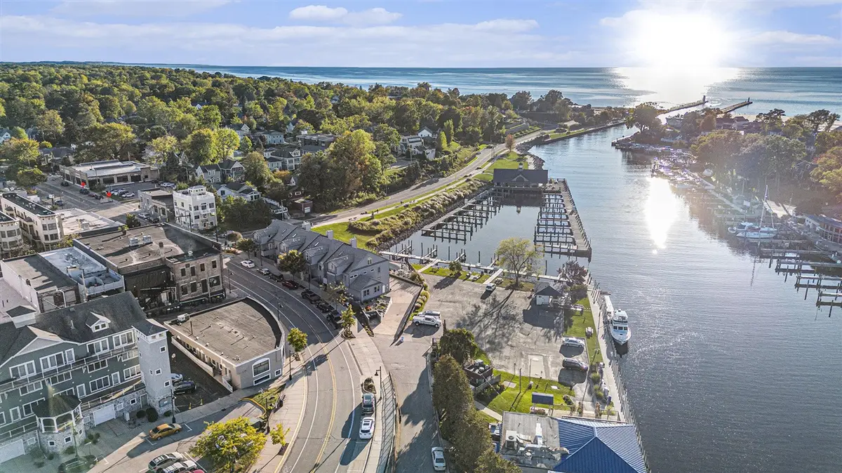 259 Kalamazoo #4, South Haven, MI 49090 - #1