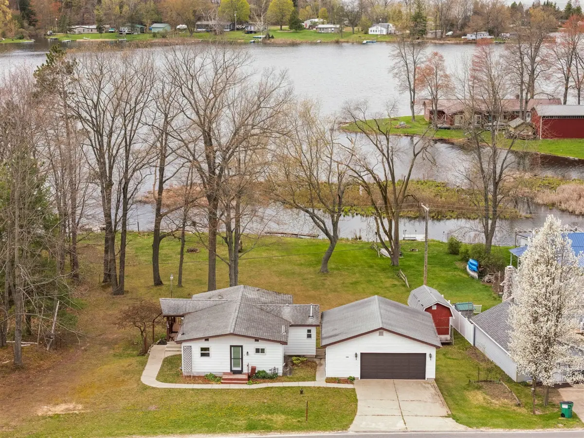 20041 E Chippewa Lake, Evart, MI 49631 - #1