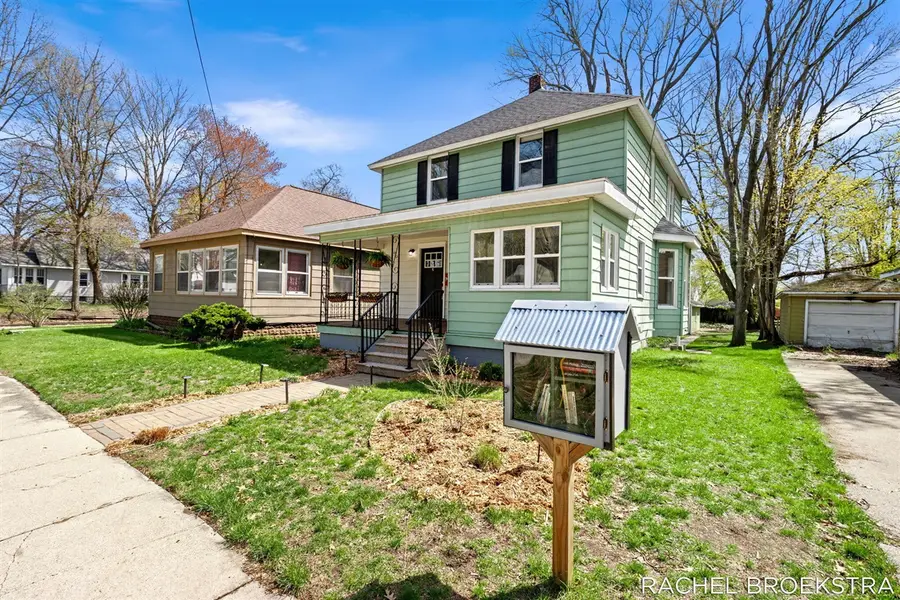 817 W Dale, Muskegon, MI 49441 - #2