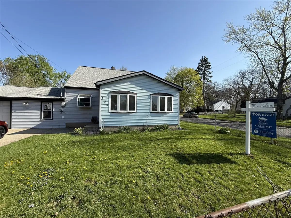 231 50th, Grand Rapids, MI 49548 - #1