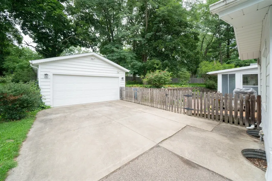 433 Jennison, Kalamazoo, MI 49006 - #2