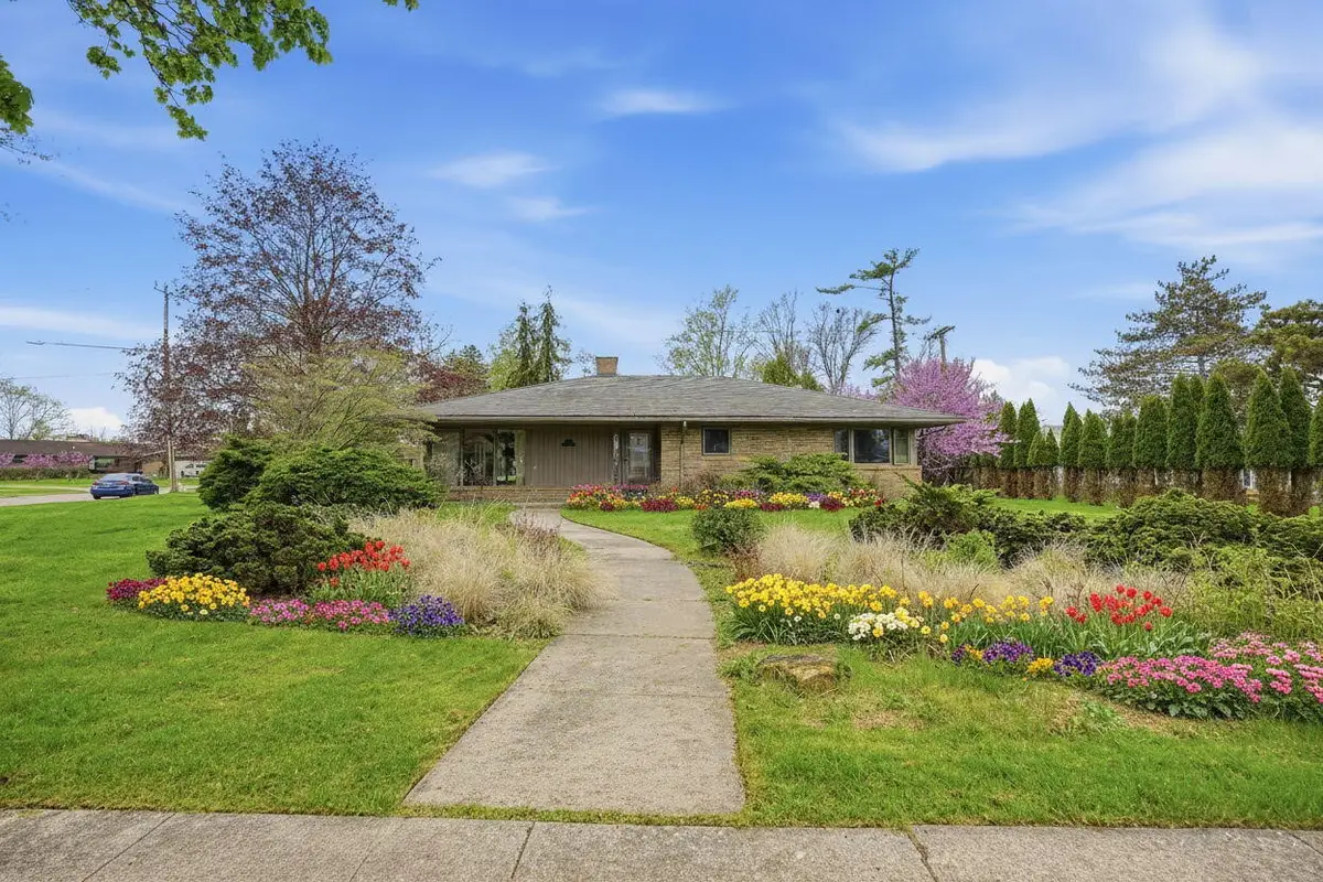 509 Mills, Saline, MI 48176 - #1