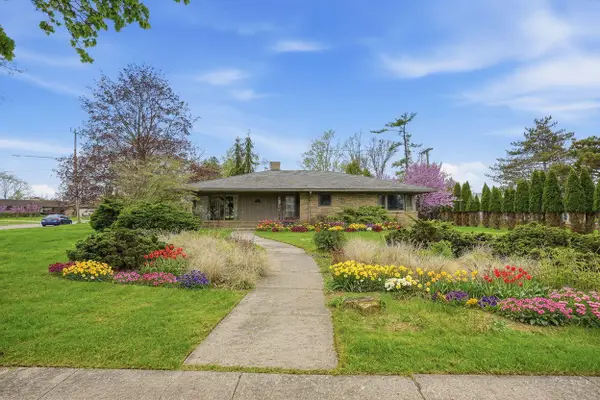 509 Mills, Saline, MI 48176