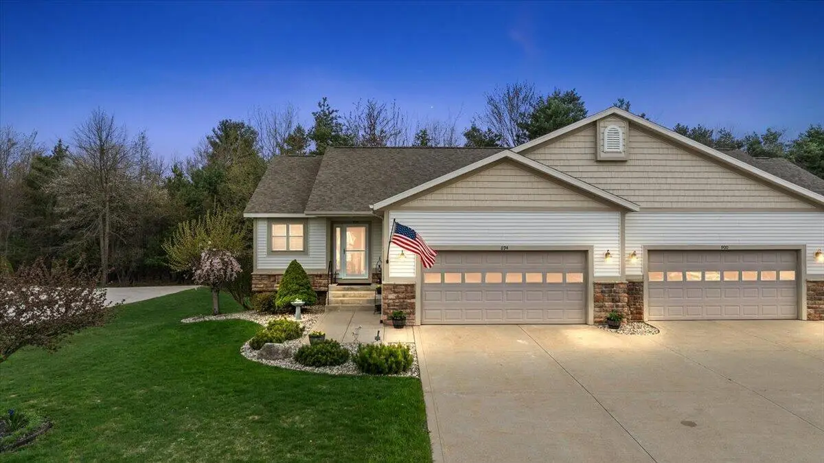 894 N Sandalwood, Norton Shores, MI 49441 - #1