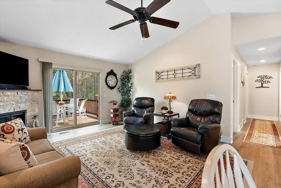 894 N Sandalwood, Norton Shores, MI 49441 - #3