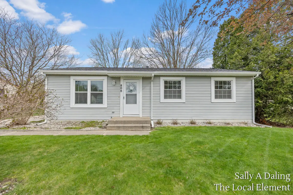 808 E Grant, Greenville, MI 48838 - #1