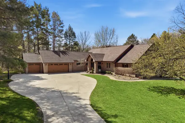 9256 Fenton, Grand Blanc, MI 48439