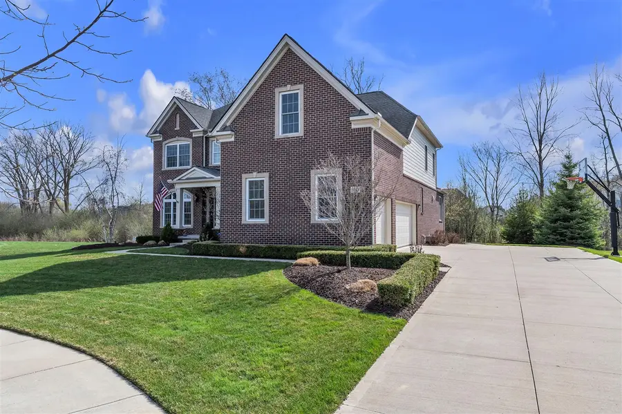 50437 Telluride, Canton, MI 48187 - #2