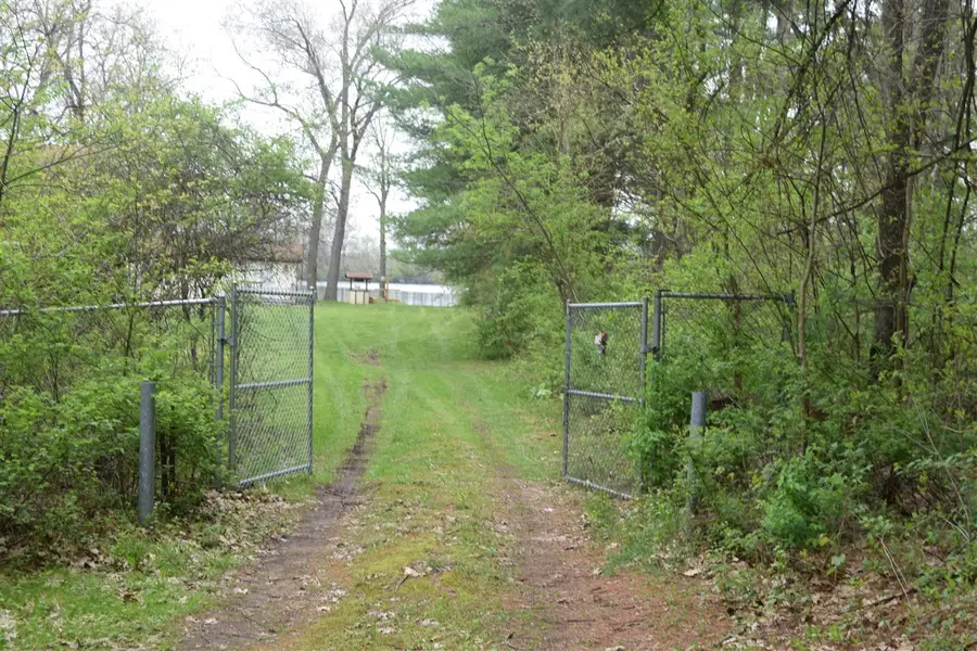 12230 Riverside, White Pigeon, MI 49099 - #2