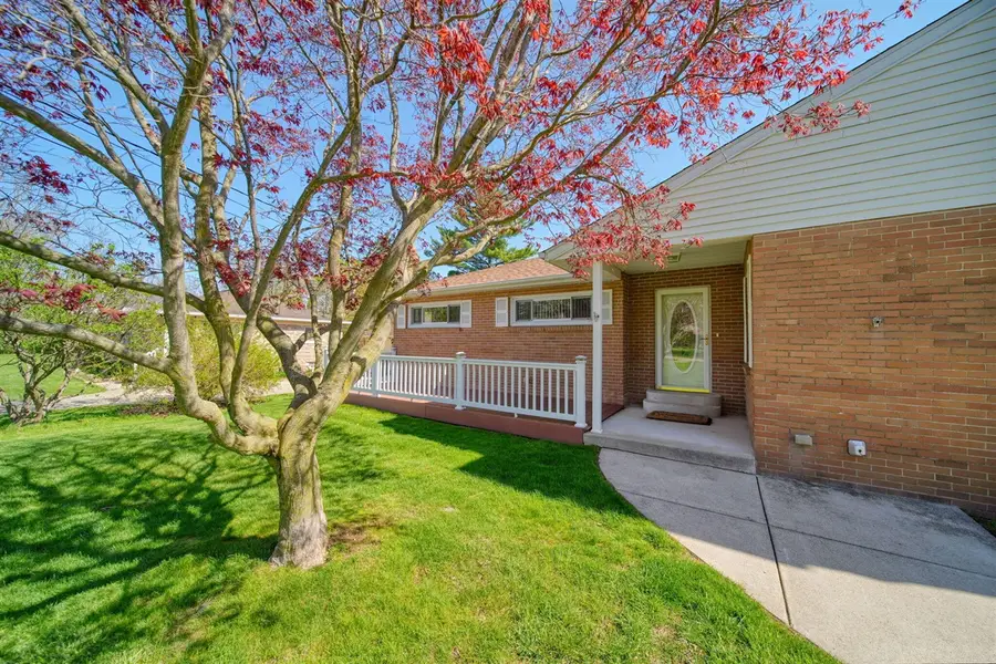 1229 Levant, Jackson, MI 49203 - #2