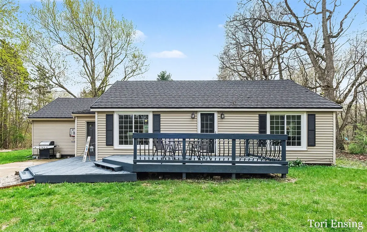 8349 Fletcher, Greenville, MI 48838 - #1