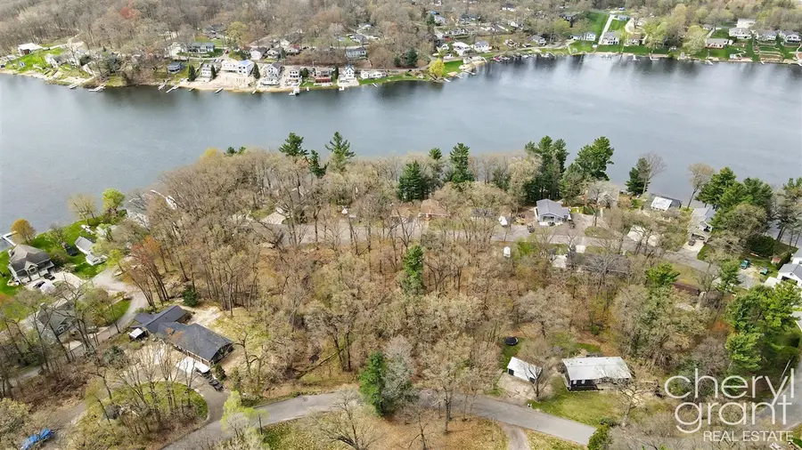 7406 Ravine, Belding, MI 48809 - #2