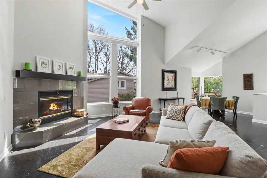 1906 Old Orchard, Ann Arbor, MI 48103 - #3