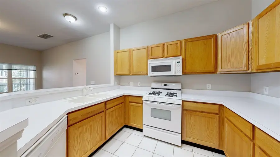 2678 S Knightsbridge, Ann Arbor, MI 48105 - #2