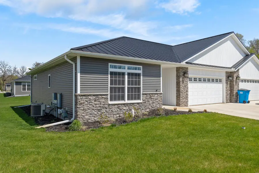 243 Auseon, Hillsdale, MI 49242 - #3