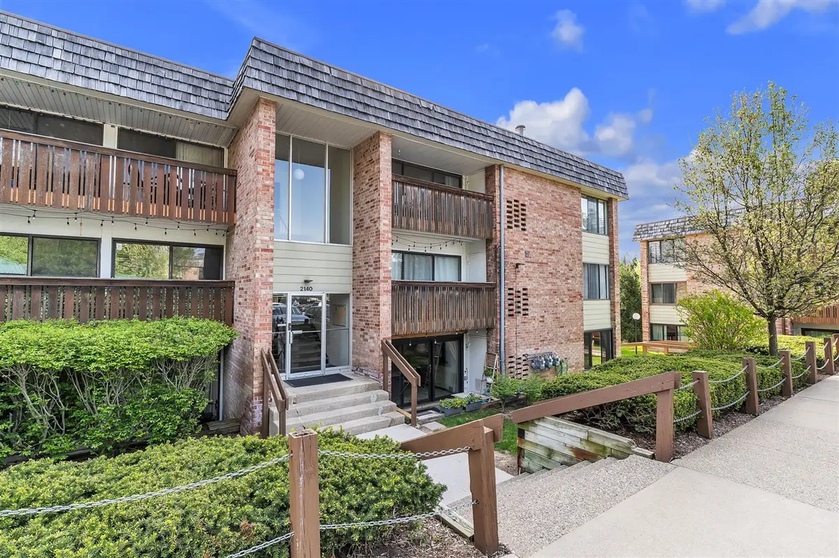 2140 Pauline #105, Ann Arbor, MI 48103 - #1