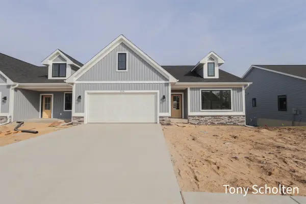 5071 Blendon Woods #2, Hudsonville, MI 49426