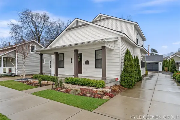140 W 10th, Holland, MI 49423