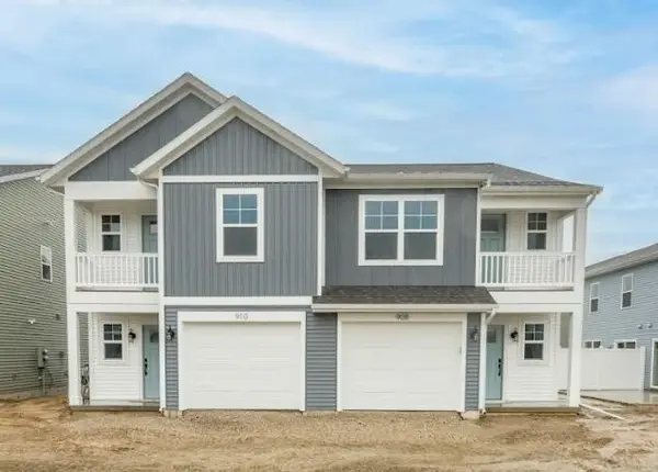 910 Indiana #12, South Haven, MI 49090