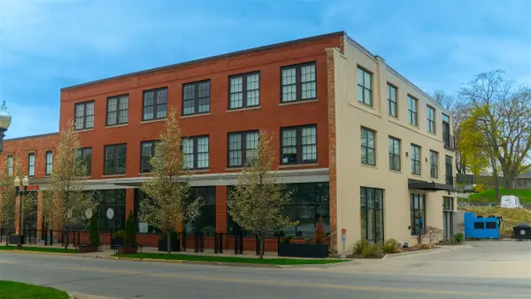 86 Washington #351, Manistee, MI 49660